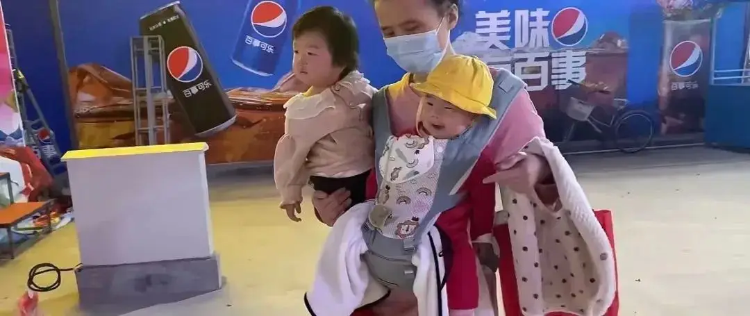 单亲妈妈合租生活_单亲妈妈搭伙过日子_单身男性生子