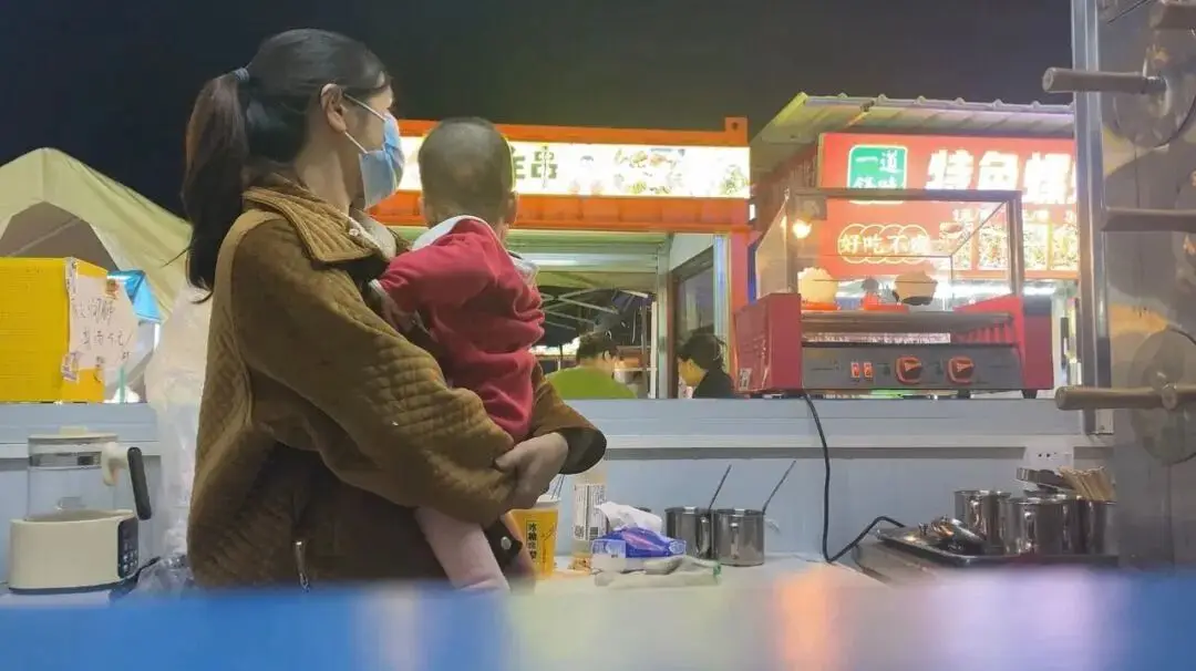 单亲妈妈合租生活_单亲妈妈搭伙过日子_单身男性生子