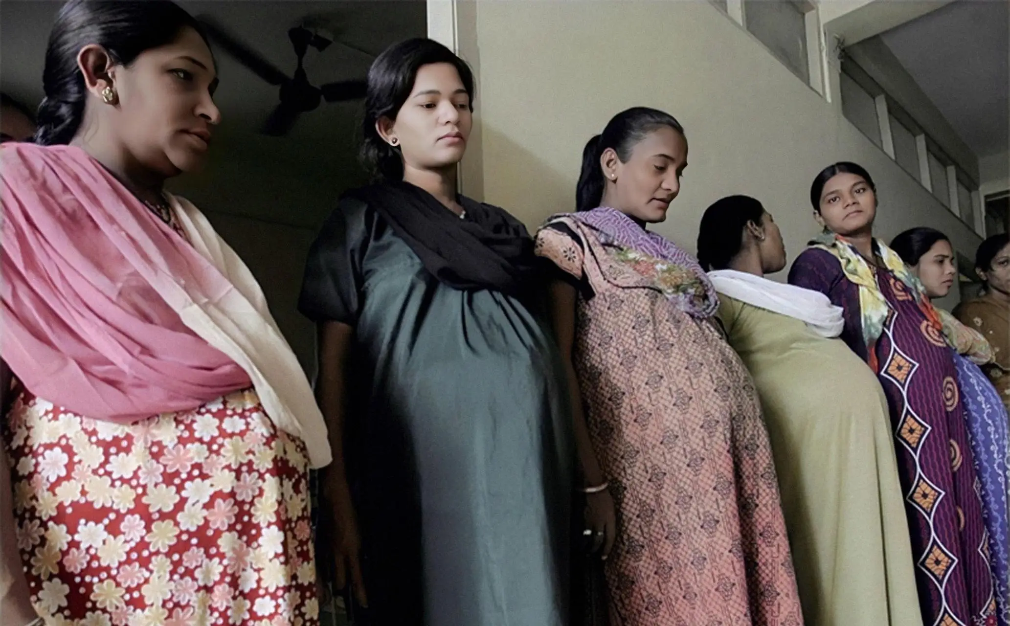 格鲁吉亚代孕多少钱_泰国女子被困卵子农场_格鲁吉亚代孕诈骗