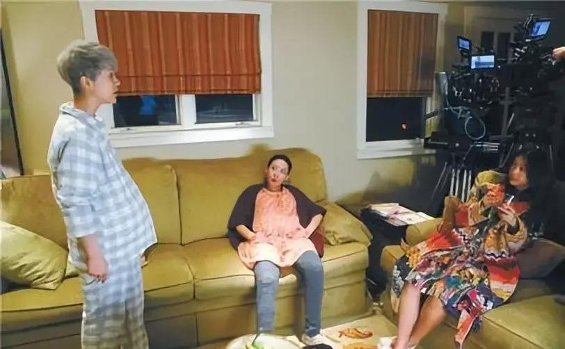 美国孩子国内升学门槛_赴美生子家长陪读签证限制_海外生子心理准备