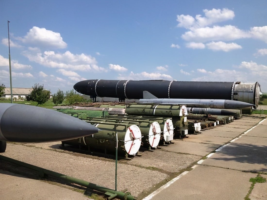 乌克兰美女特征_格鲁吉亚代孕合法吗_乌克兰民族构成