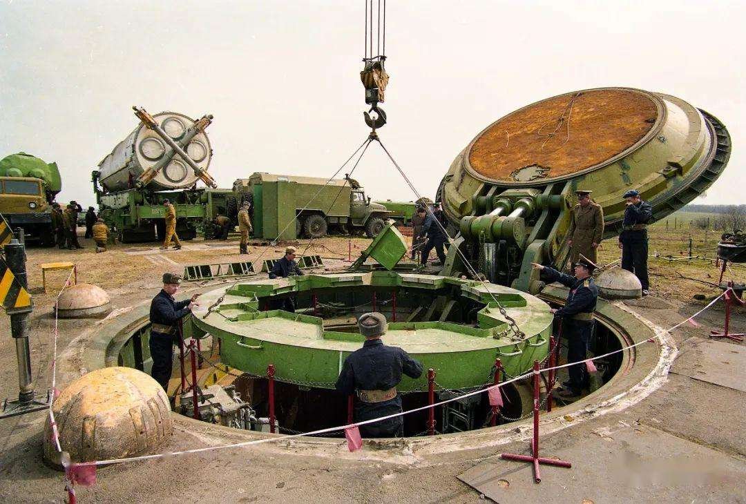 乌克兰美女特征_格鲁吉亚代孕合法吗_乌克兰民族构成